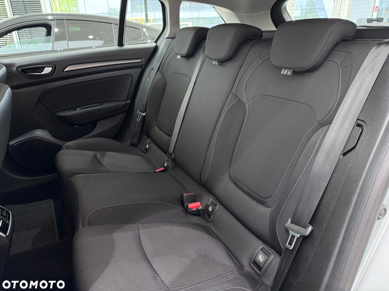 Renault Megane 1.3 TCe FAP Zen - 13