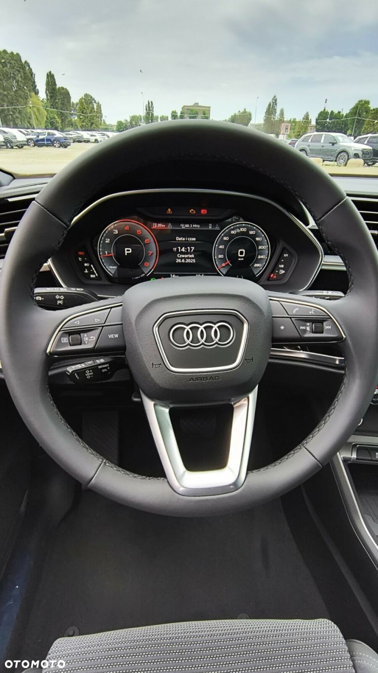 Audi Q3 - 21