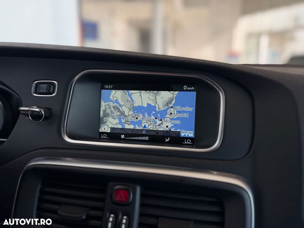 Volvo V40 D4 RDesign - 22