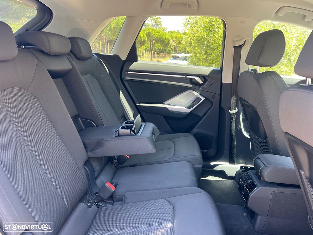 Audi Q3 - 23