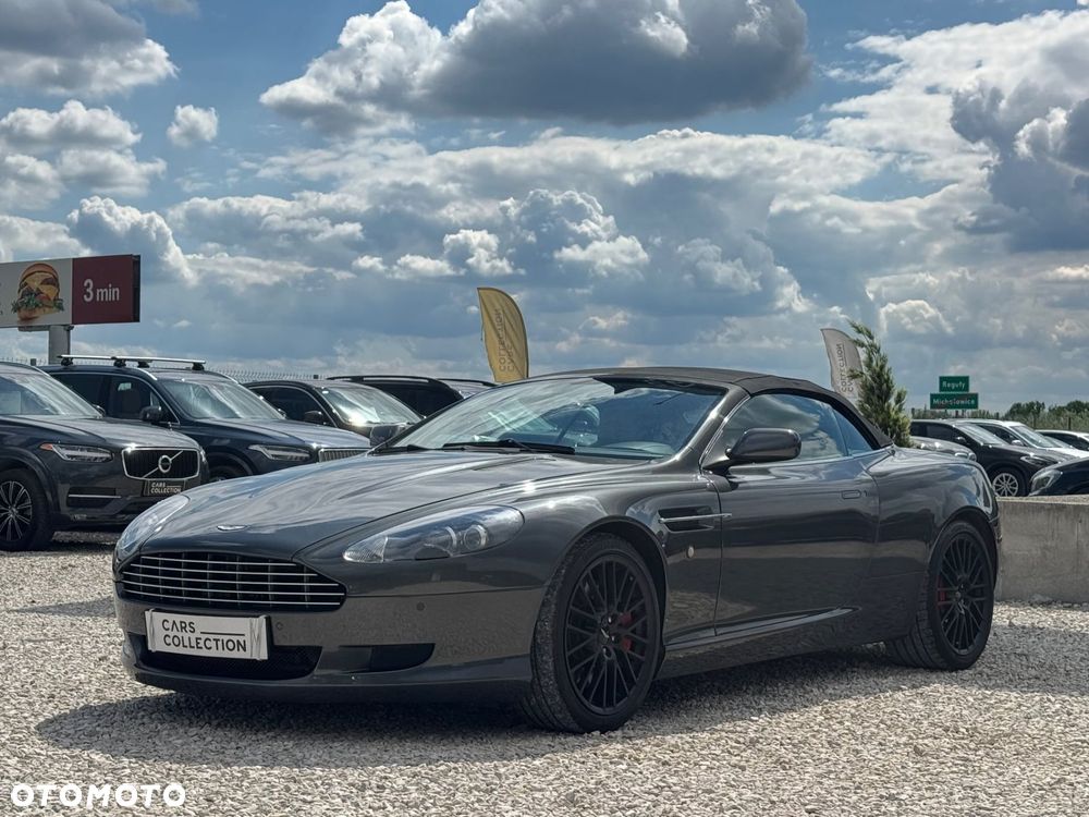 Aston Martin DB9 - 8