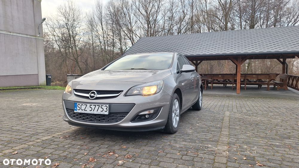 Opel Astra 1.4 T Executive EU6 - 1