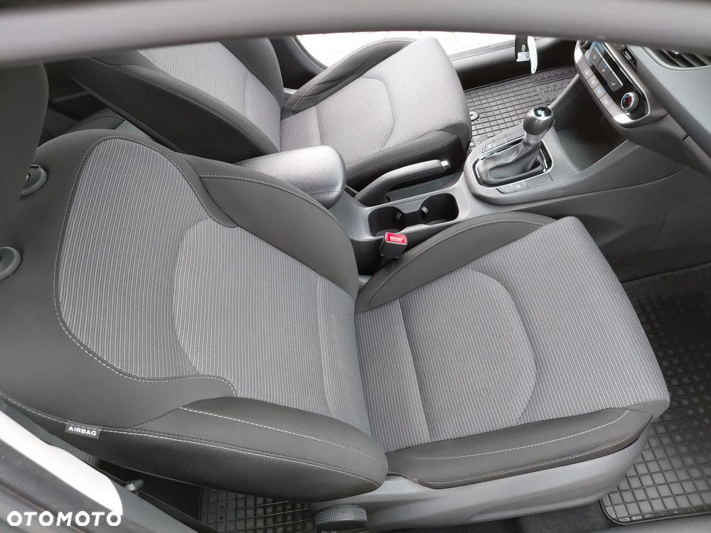 Hyundai i30 1.0 T-GDI Modern DCT - 11