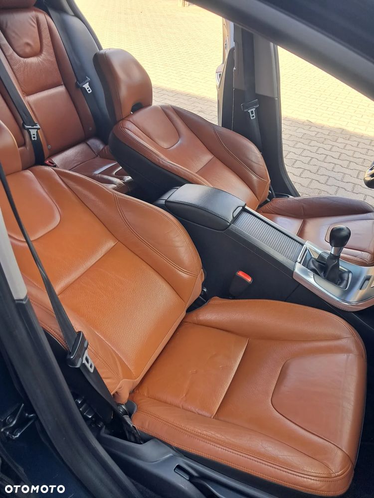 Volvo S60 D3 Summum - 16