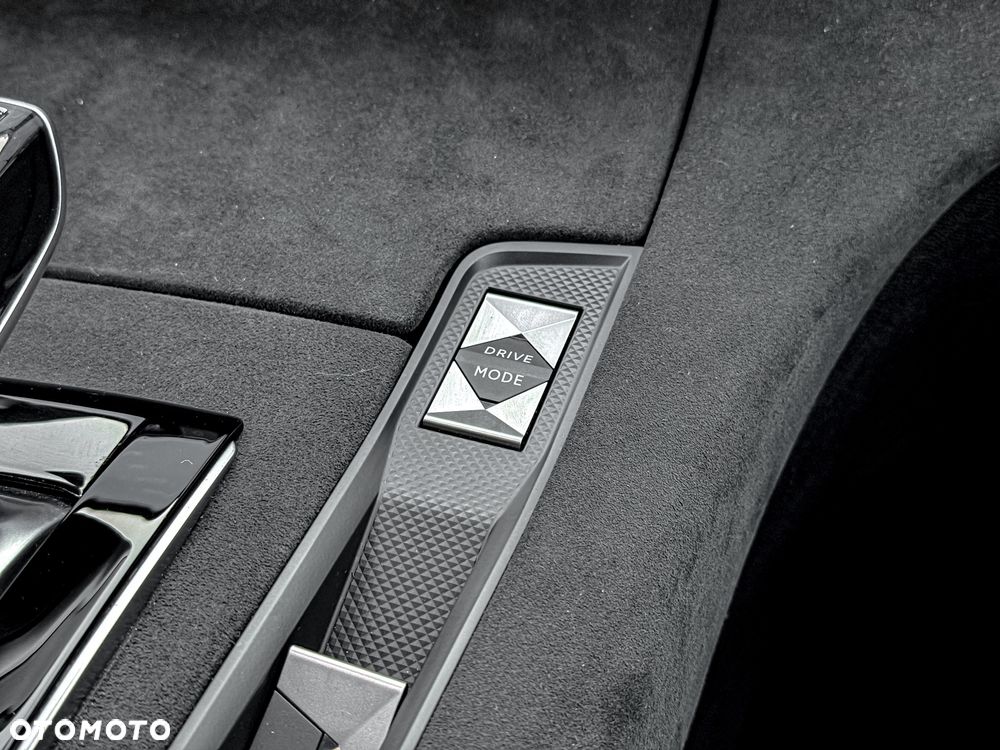 DS Automobiles DS 7 Crossback 1.6 PureTech Performance Line + - 21