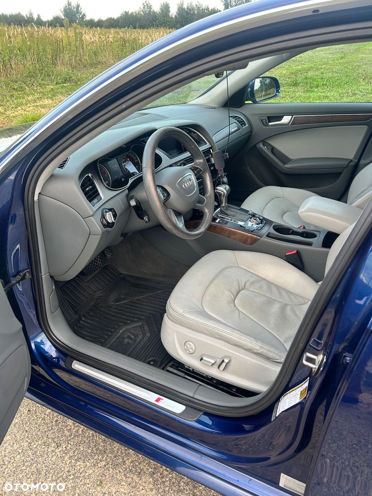 Audi A4 Limousine - 12