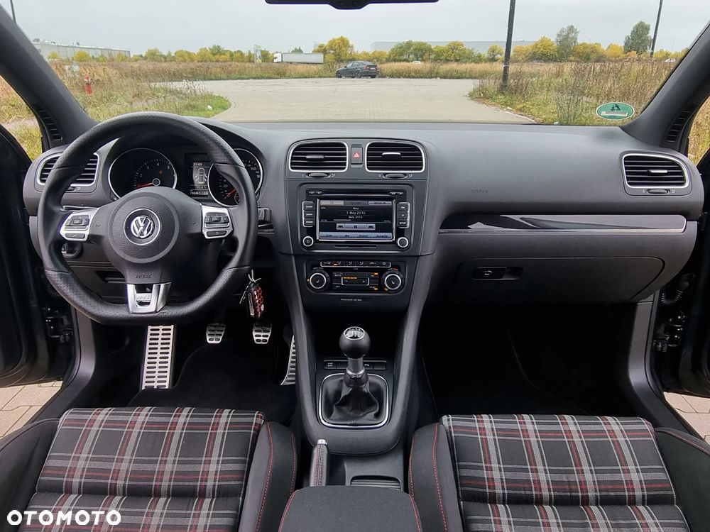 Volkswagen Golf 2.0 GTI - 26