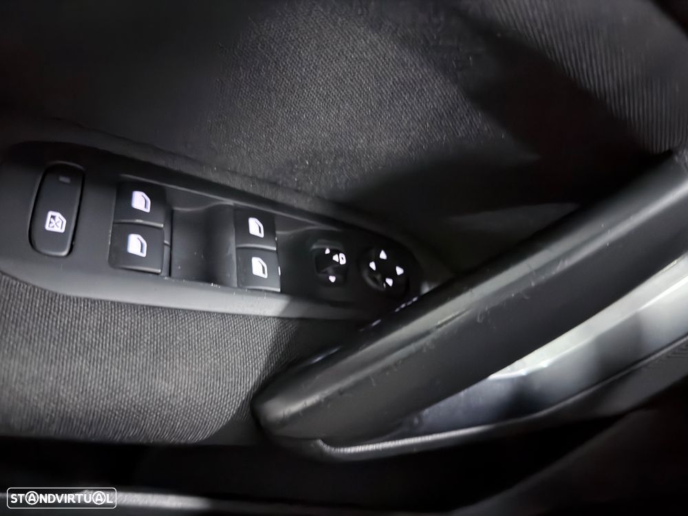 Peugeot 308 SW 1.6 e-HDi Allure J18 - 24