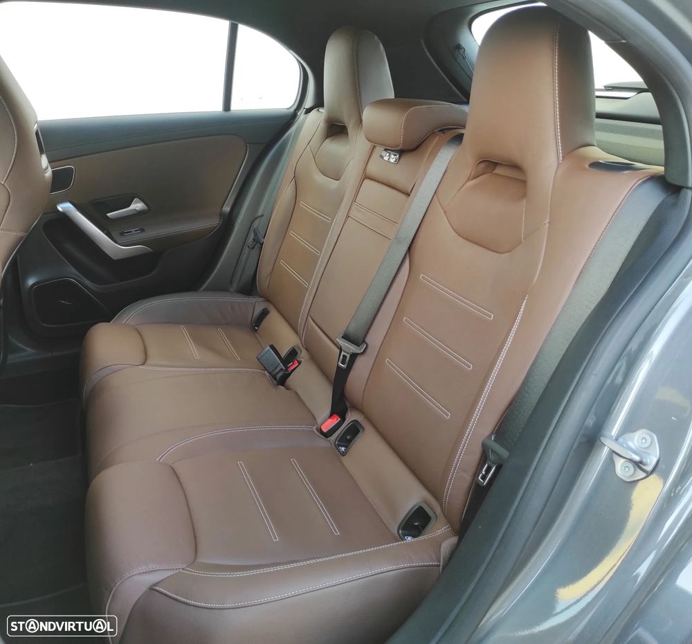 Mercedes-Benz A 250 e AMG Line - 28