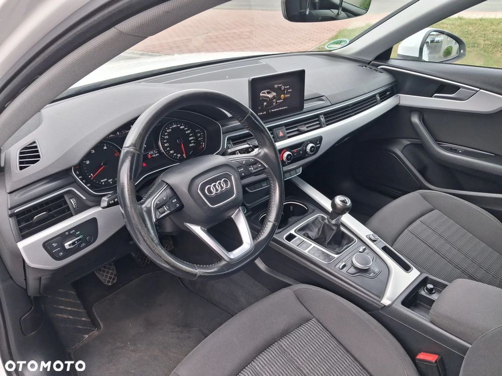 Audi A4 Avant 2.0 TDI - 7