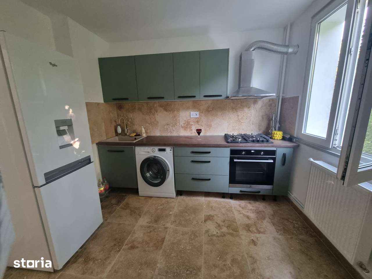 Proprietar 2 camere Brancoveanu decomandat, 2/4, complet mobilat dotat — fotografia 1