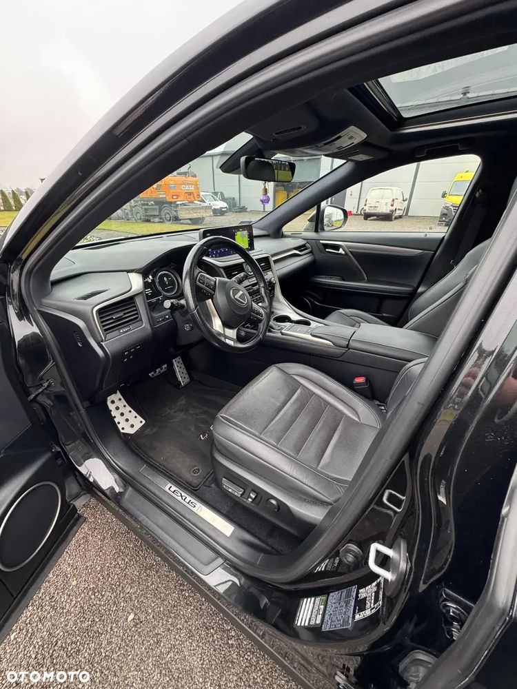Lexus RX - 19