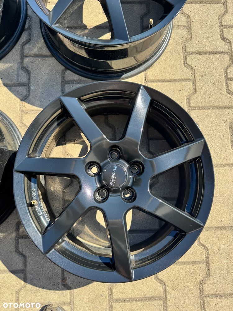 Felgi Aluminiowe Czarne 5x108 7Jx17 Et:49 - 3