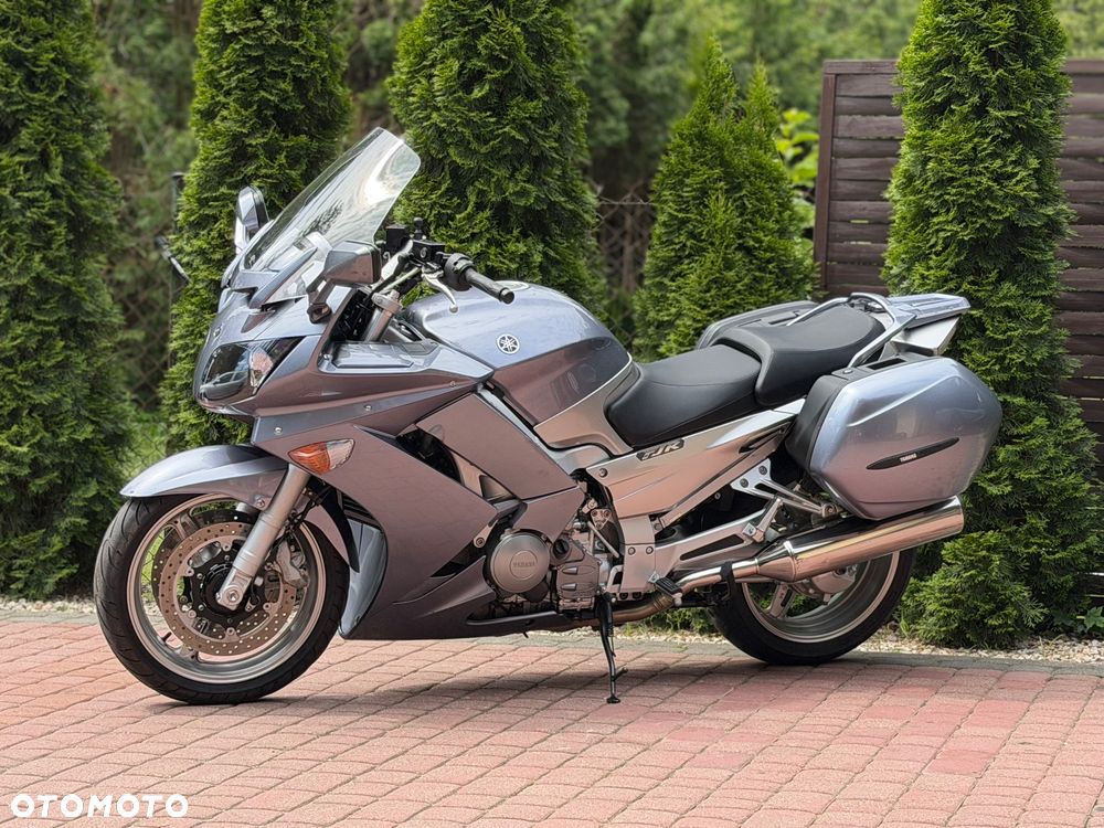 Yamaha FJR - 6