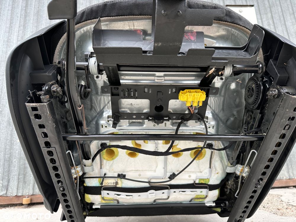 Mercedes v klasa  vito 447 fotel przedni LEWY  suntiago Metris EQV   Lędźwie podłokietnik - 9