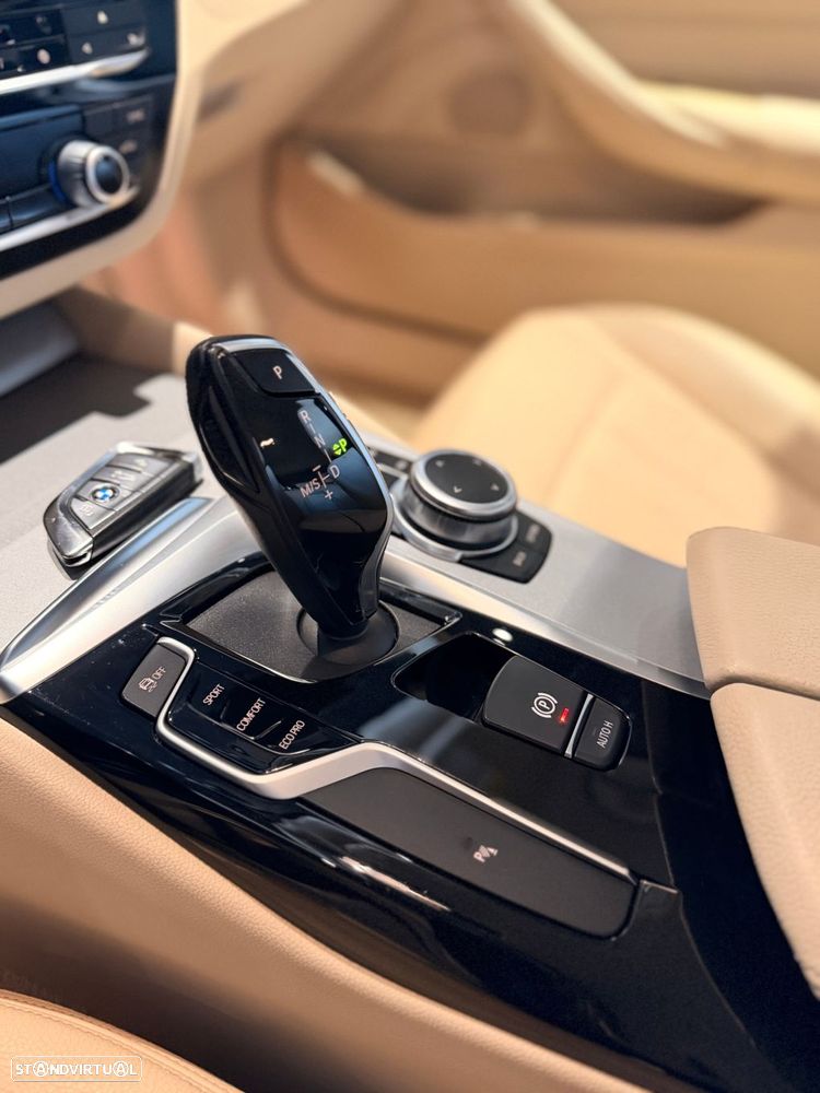 BMW 520 d Line Luxury Auto - 19