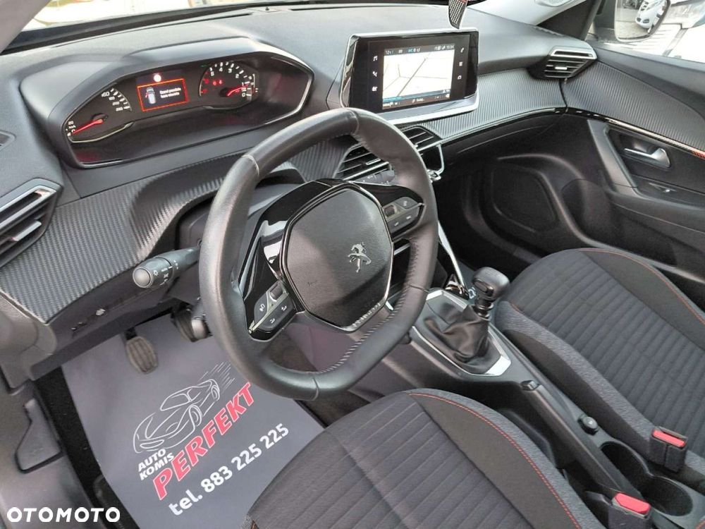 Peugeot 2008 - 11