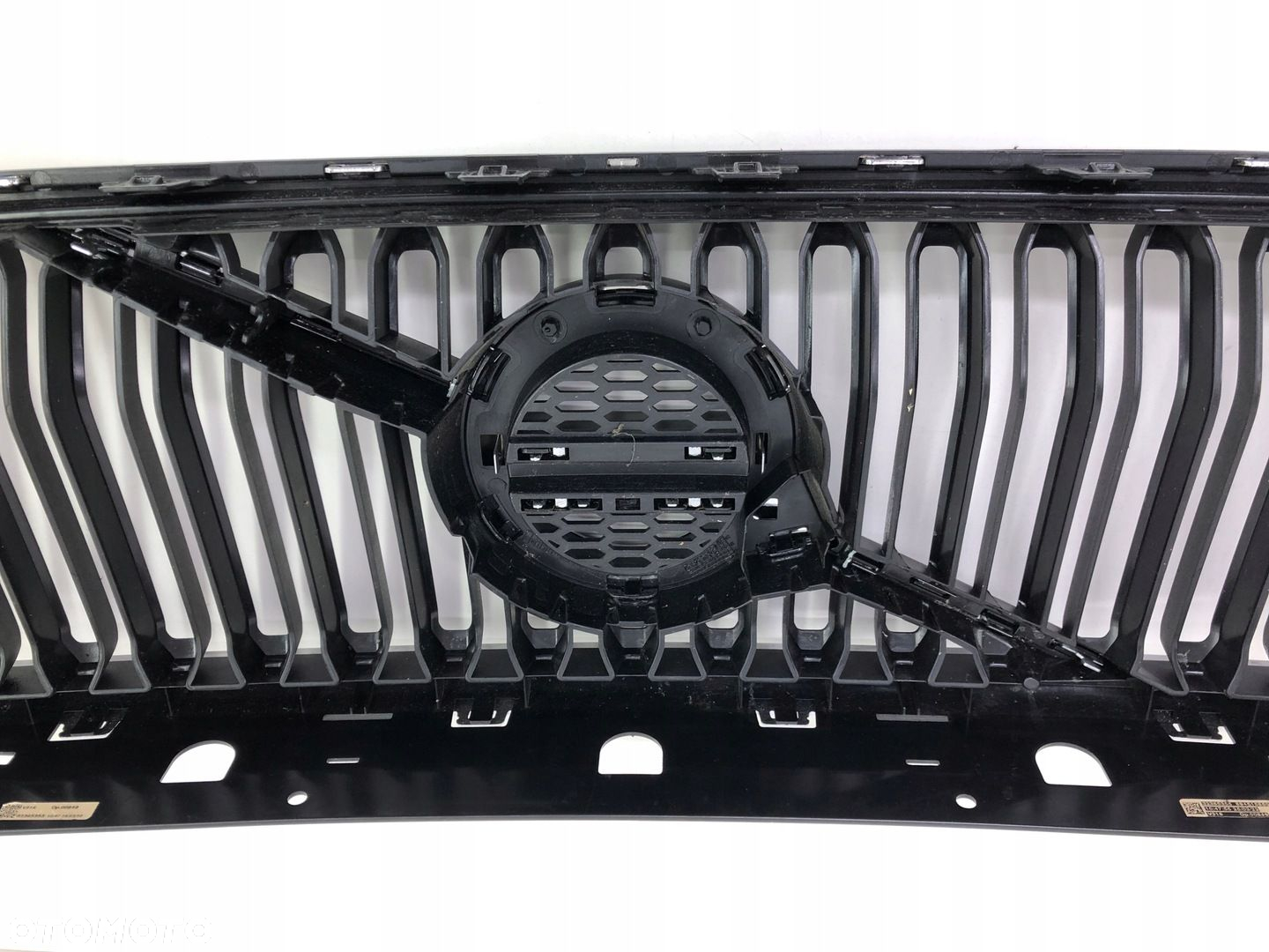 VOLVO XC40 ATRAPA GRILL ZDERZAKA PRZÓD 32365355 31479417 - 10