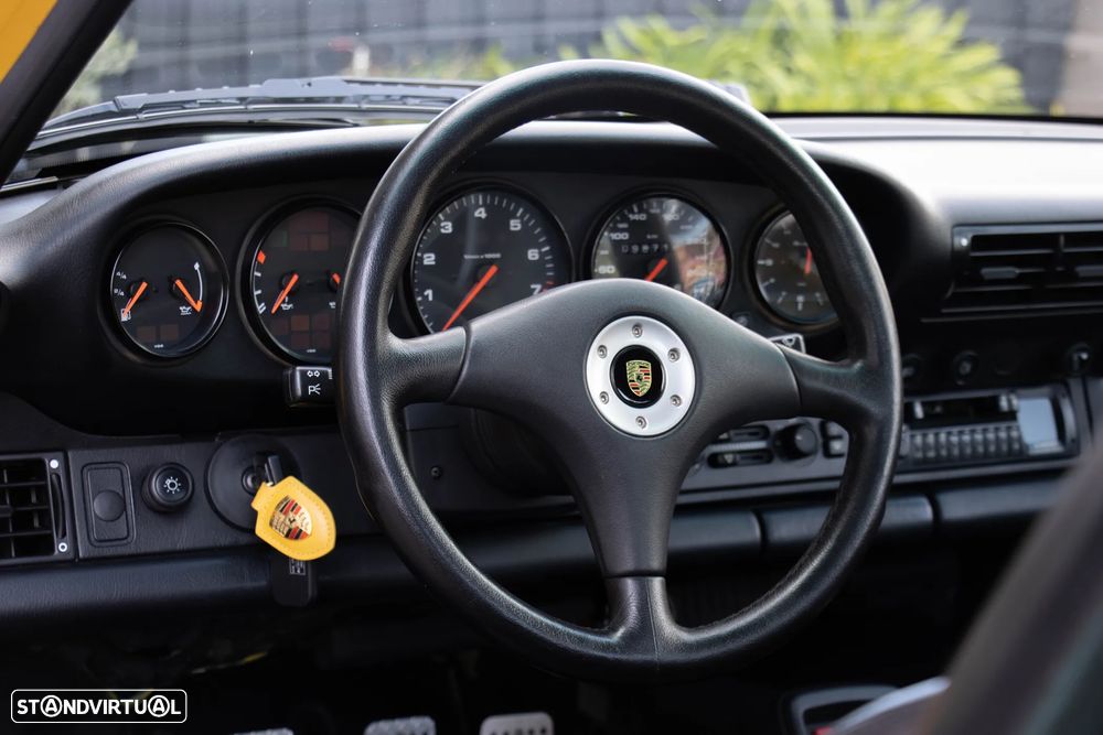 Porsche 911 (993) Coupé 3.8 Carrera RS - 27