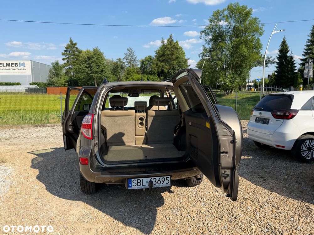 Toyota RAV4 - 18
