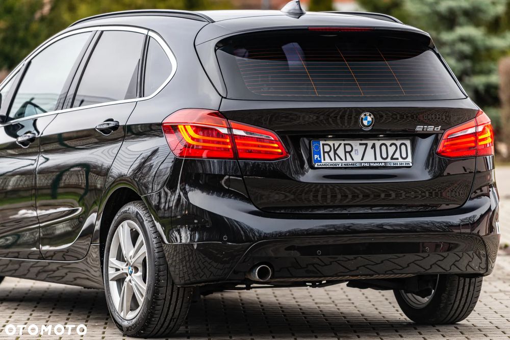 BMW Seria 2 218d - 6