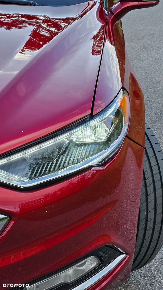Ford Fusion - 4