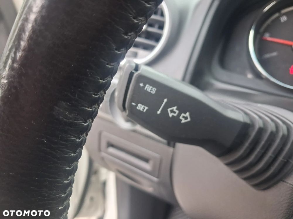 Opel Antara 2.0 CDTI - 26