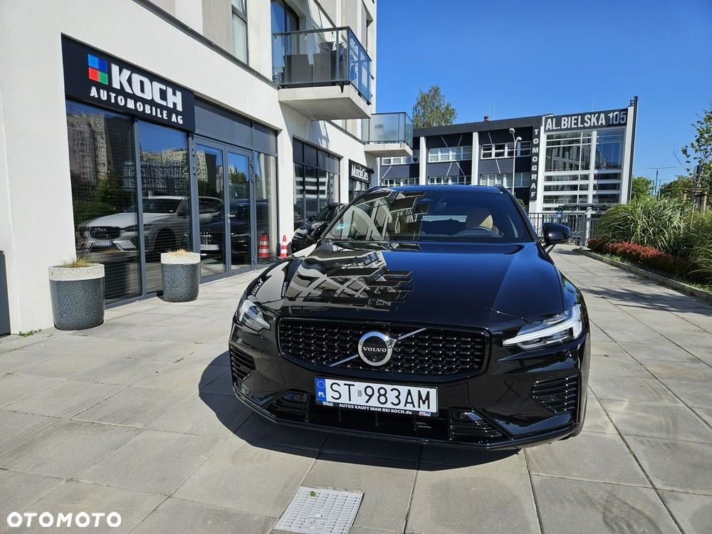 Volvo V60 T8 AWD Plug-In Hybrid Ultra Dark - 2