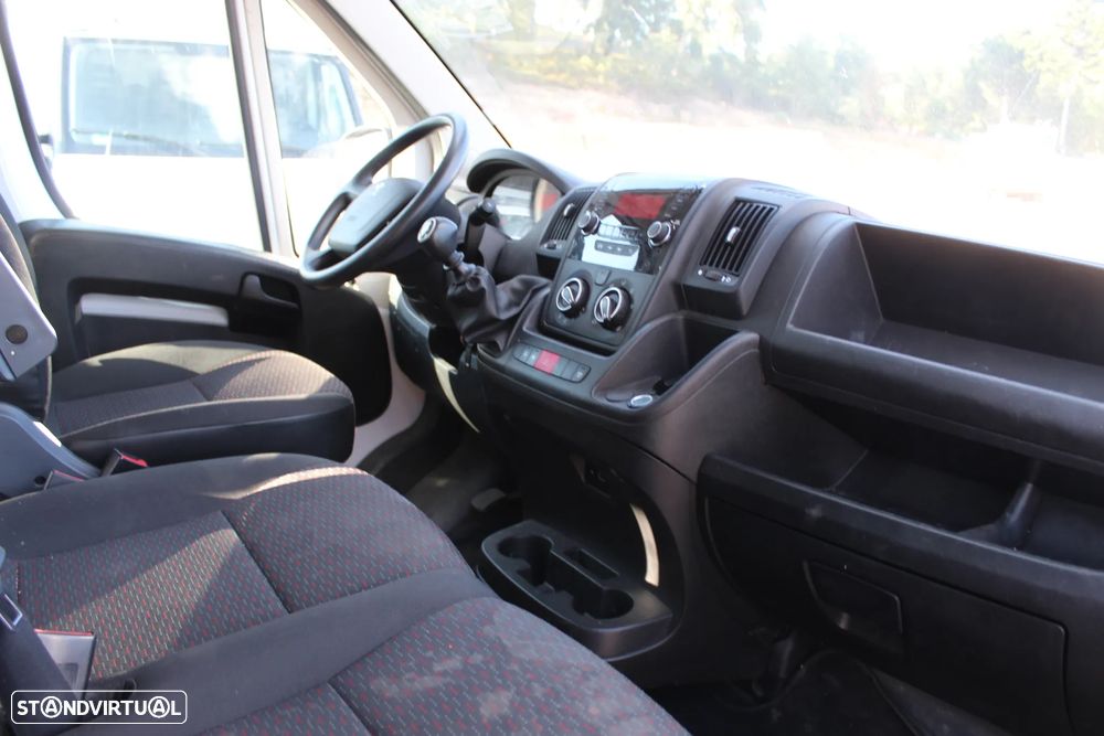 Peugeot Boxer 2.2 BlueHdi CAB/DUPLA // 2024 - 10