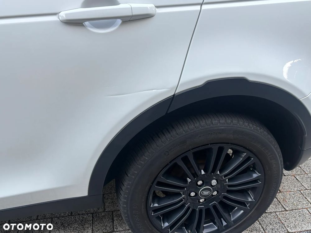 Land Rover Discovery Sport TD4 HSE Luxury - 17