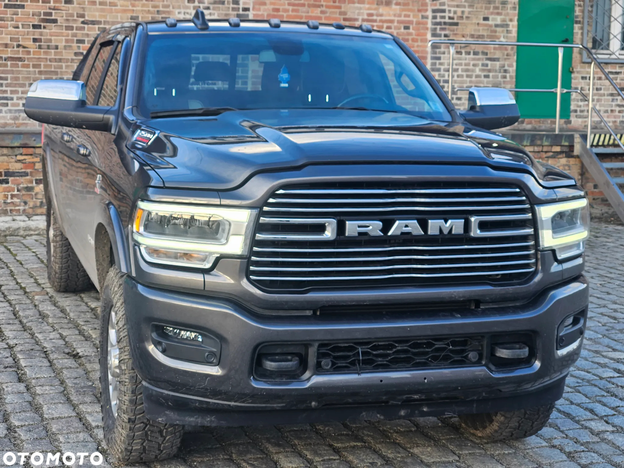 Dodge RAM - 2