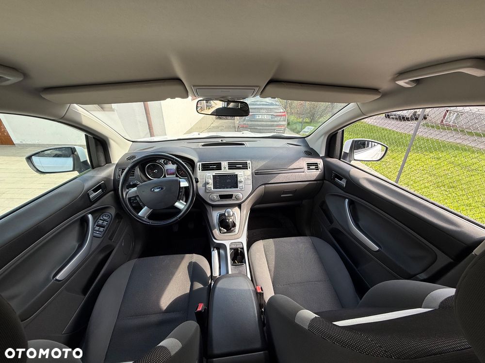 Ford Kuga 2.0 TDCi FWD Titanium Plus - 11