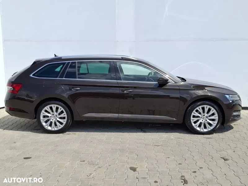 Skoda Superb 2.0 TSI DSG Style - 17