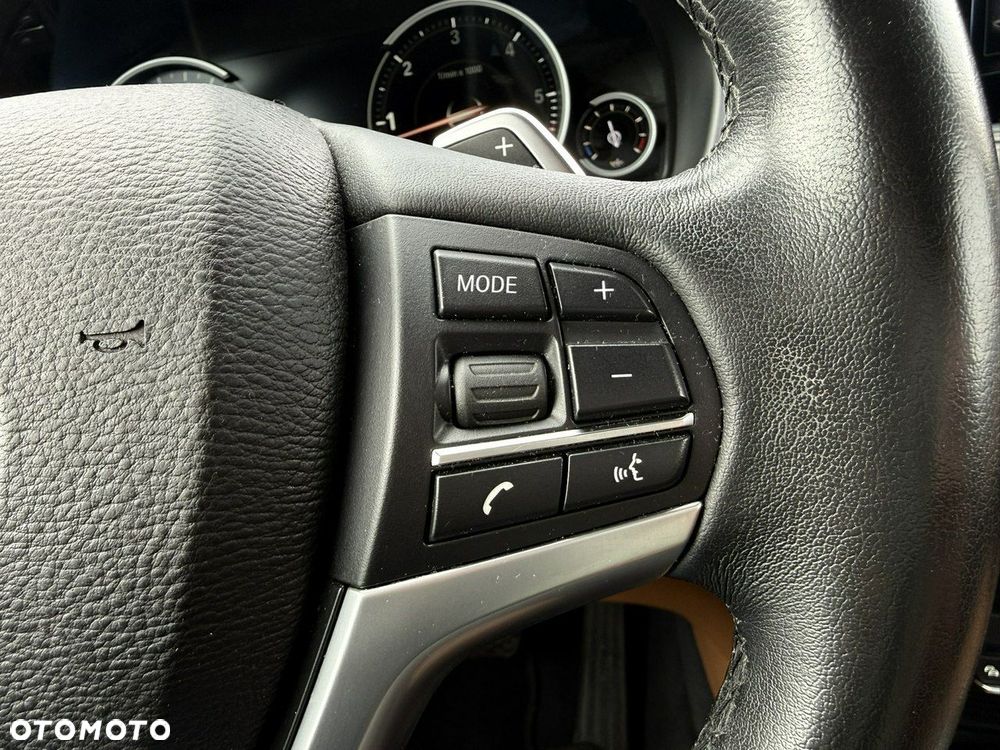 BMW X6 xDrive40d - 34