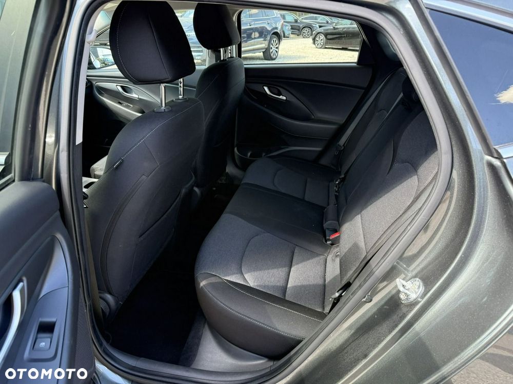 Hyundai i30 - 23