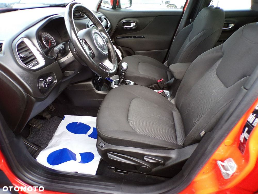 Jeep Renegade - 32