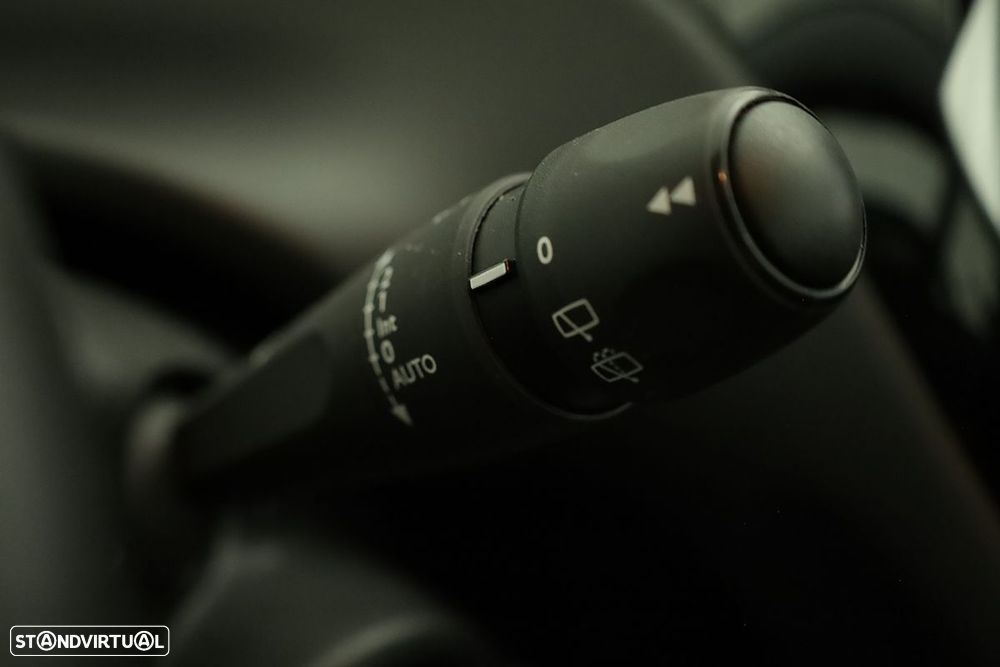 Peugeot 208 1.2 PureTech Active - 19