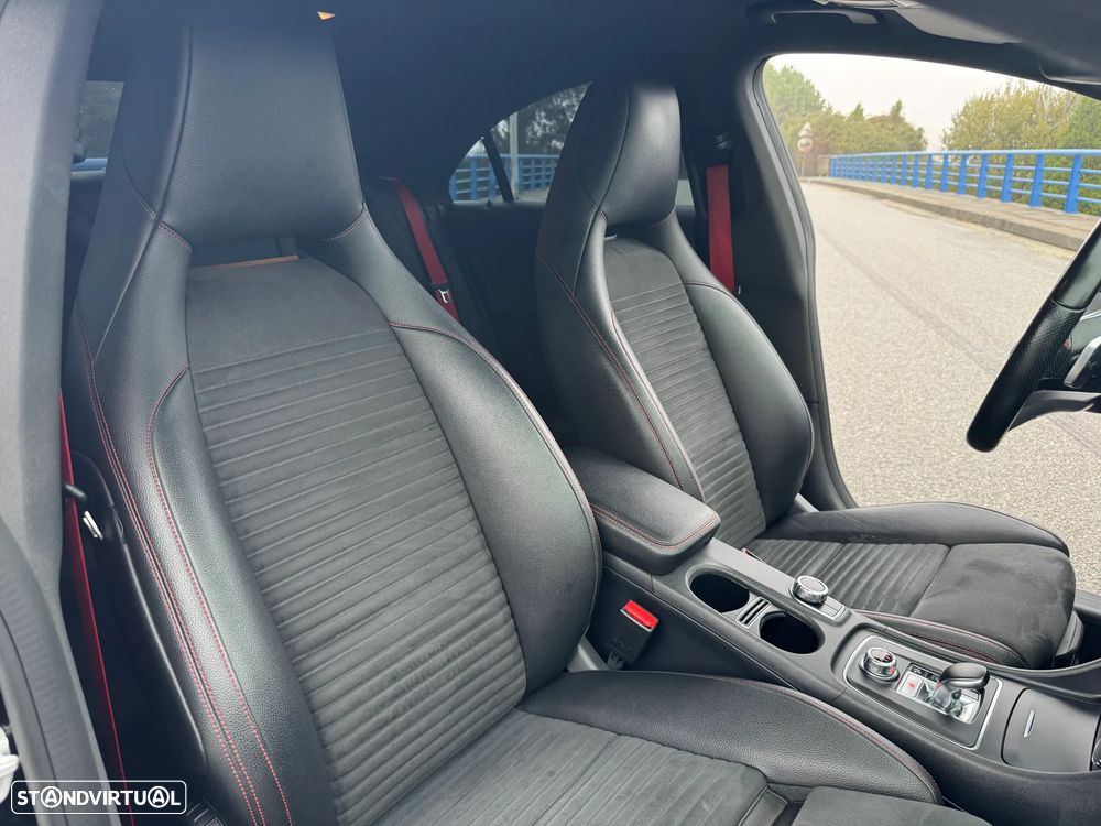 Mercedes-Benz CLA 45 AMG 4Matic 7G-DCT - 27