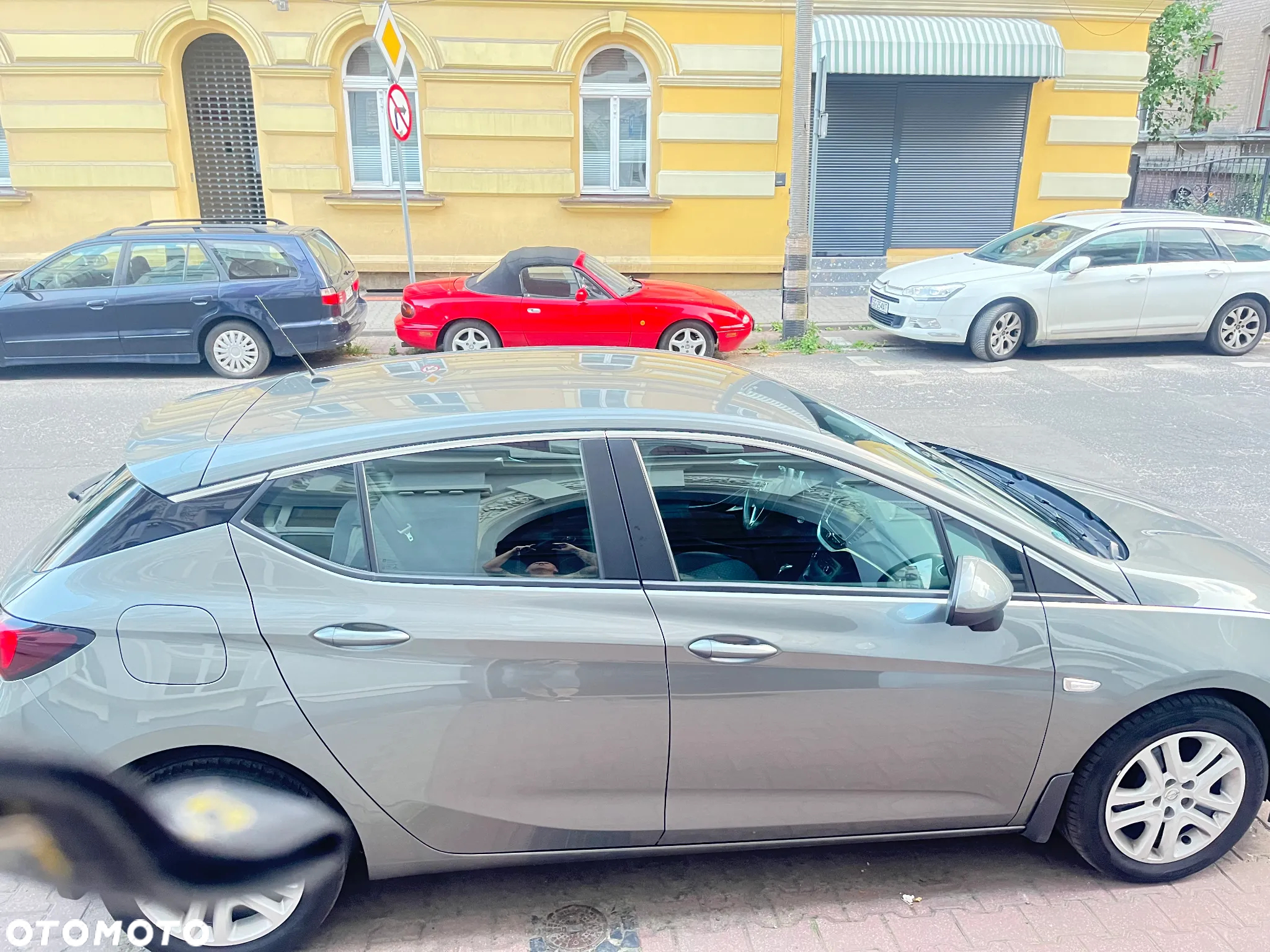 Opel Astra V 1.4 T Dynamic - 3