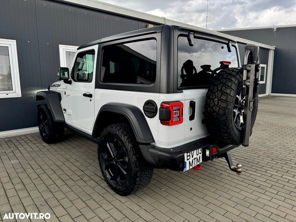 Jeep Wrangler - 4