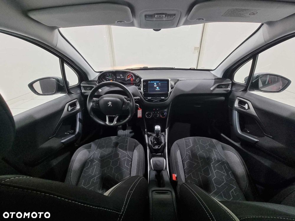 Peugeot 2008 - 23