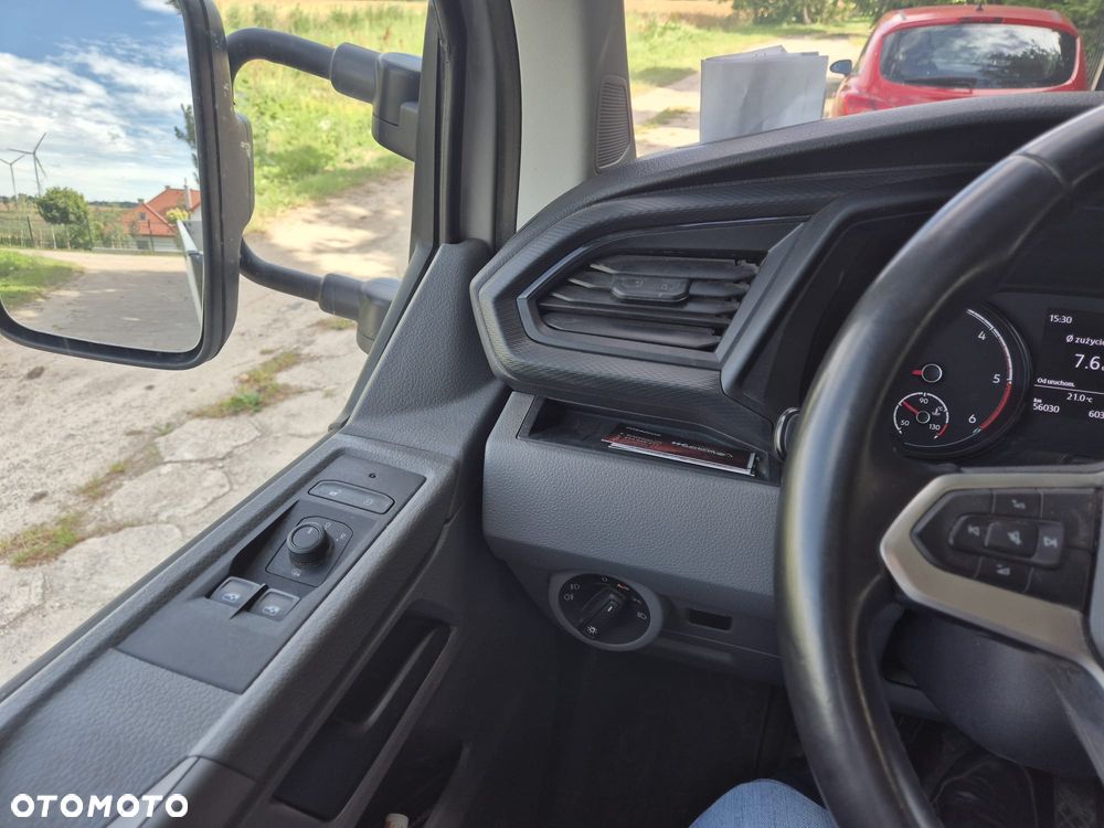 Volkswagen Transporter - 9