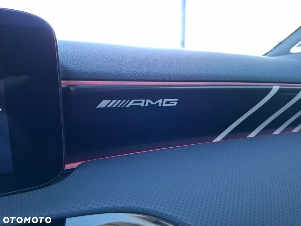 Mercedes-Benz Klasa A 35 AMG 4-Matic 8G-DCT - 23