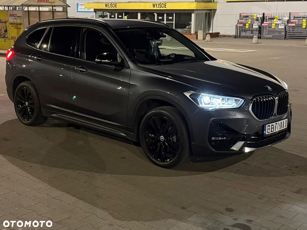 BMW X1 sDrive18i Sport Line - 12