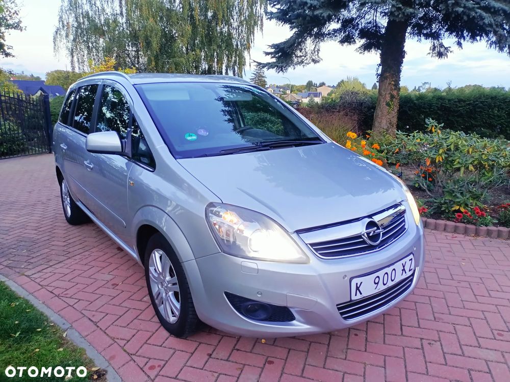 Opel Zafira - 8