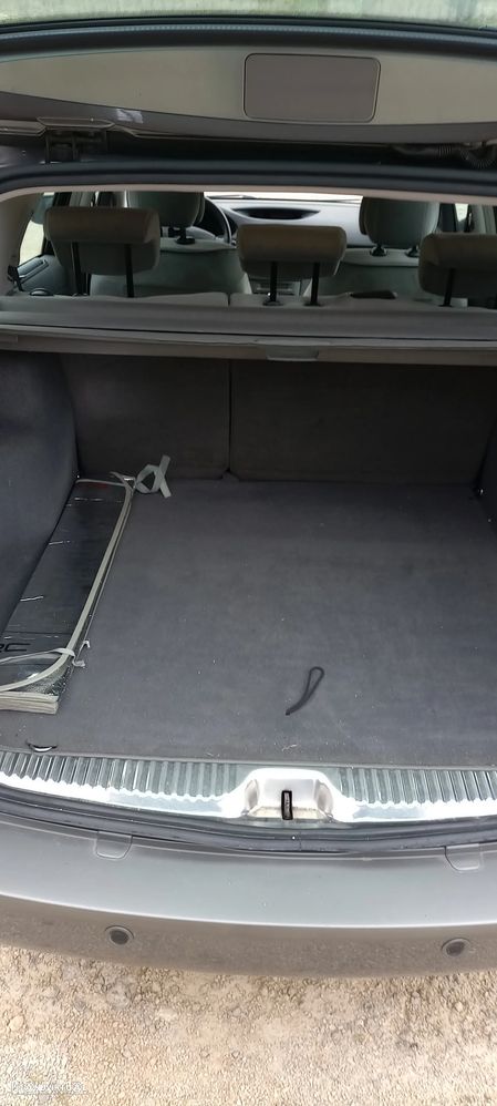 Renault Laguna Break 1.9 dCi Privilège - 24