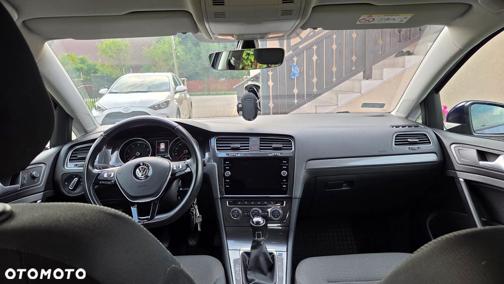 Volkswagen Golf 1.4 TSI BMT Comfortline - 14
