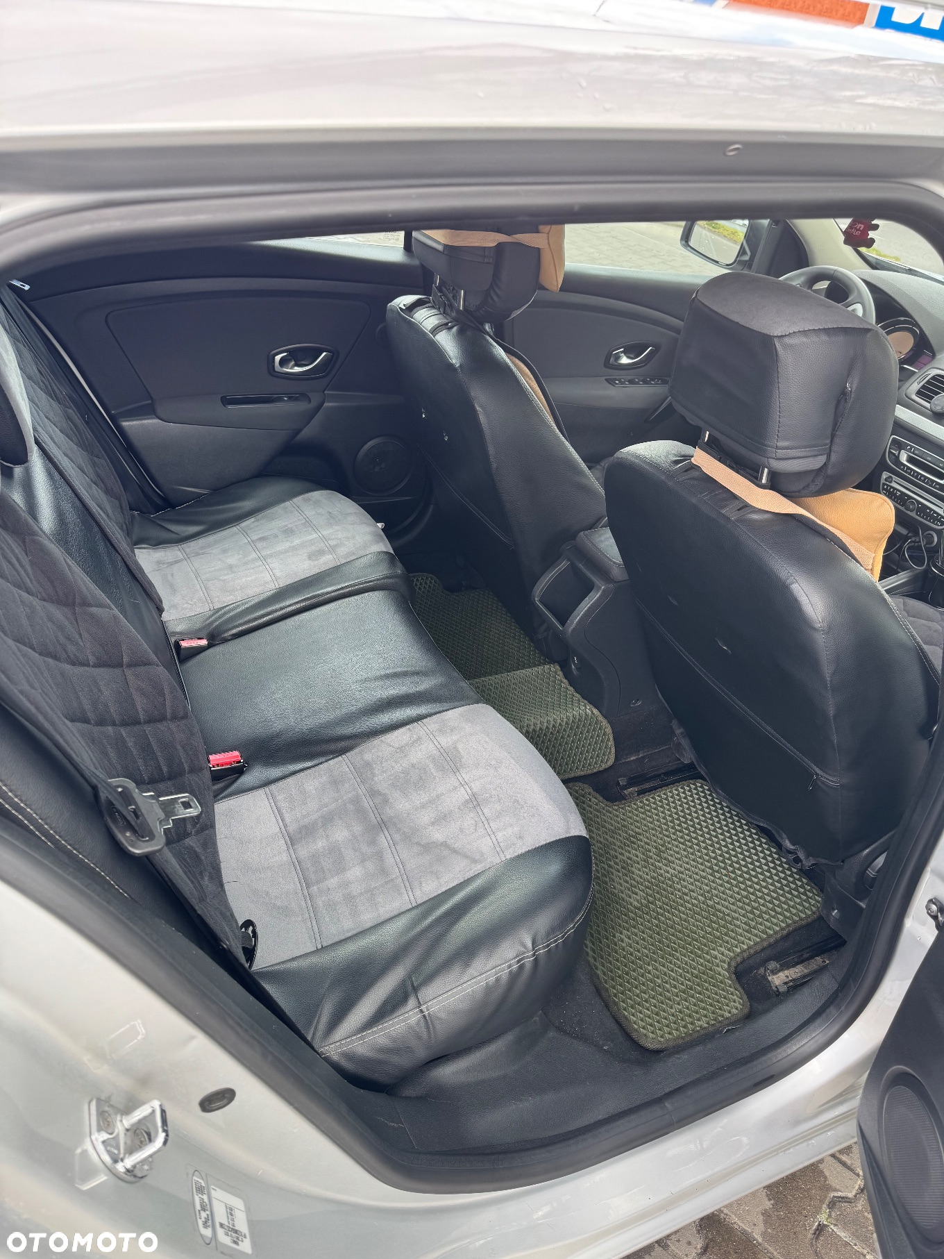 Renault Megane 1.9 dCi Color Edition - 11