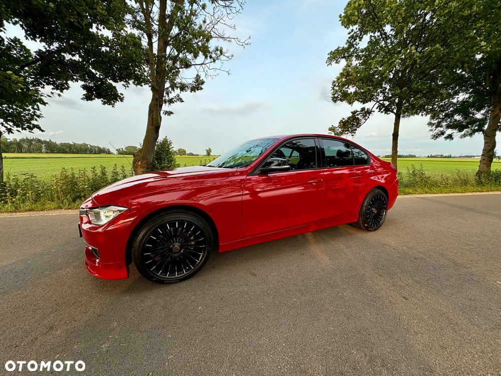 BMW Seria 3 328i xDrive Sport-Aut Sport Line - 2