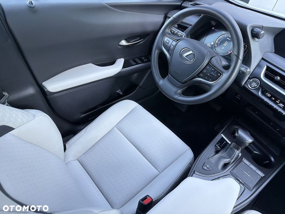 Lexus UX 200 GPF F Impression 2WD - 13